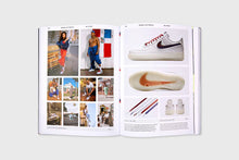 Cargar imagen en el visor de la galería, Libro Nike - Shop Now